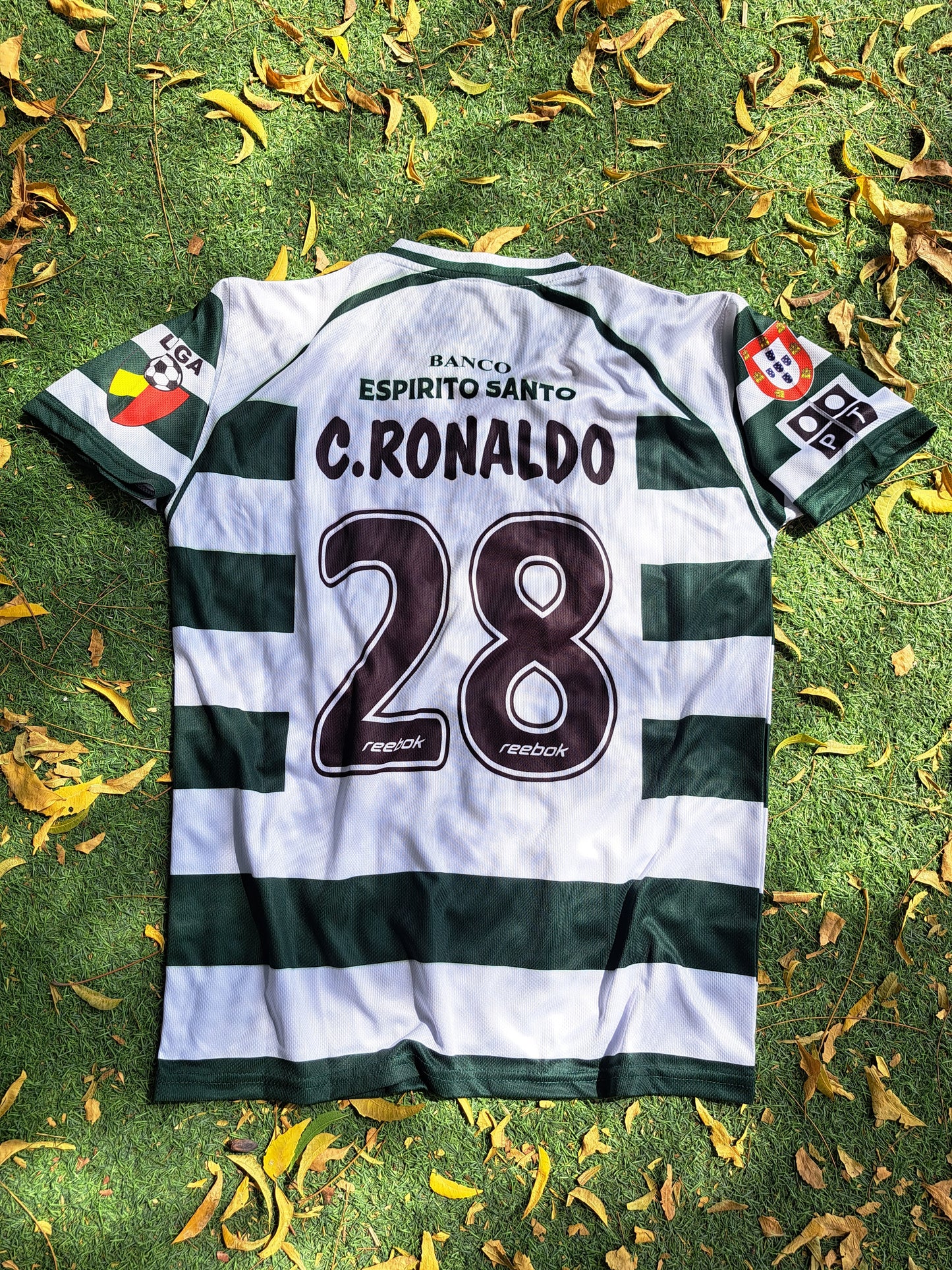 CRISTIANO RONALDO 2002 SPORTING LISBON HOME JERSEY