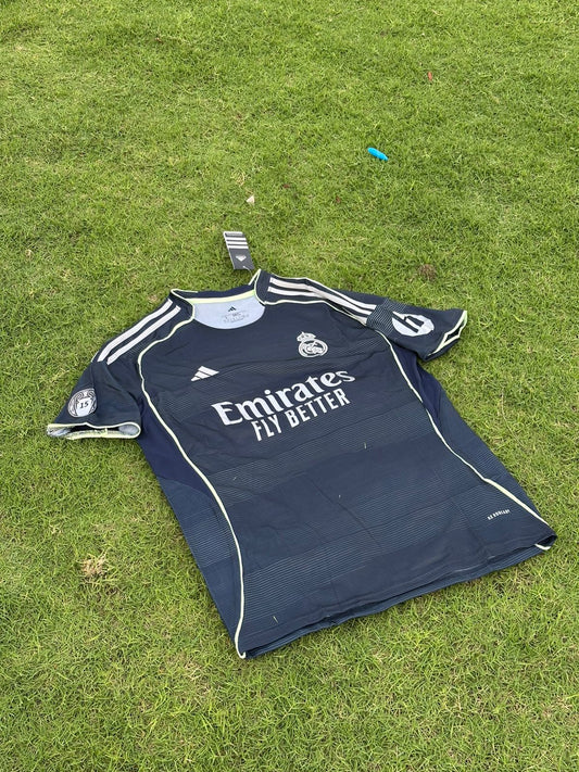 Real Madrid 24-25 Away kit