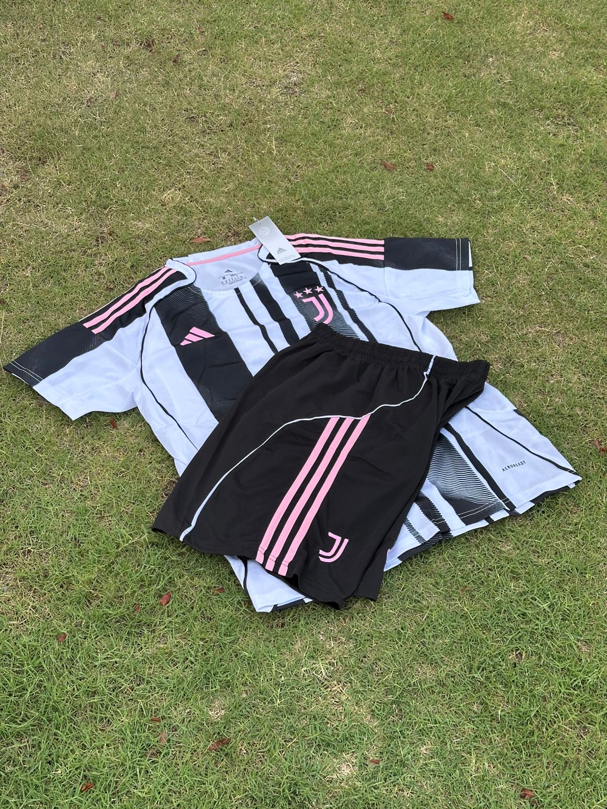 JUVENTUS 24-25 KIT